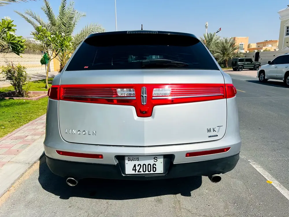2015 Lincoln MKT top option GCc - Image 5