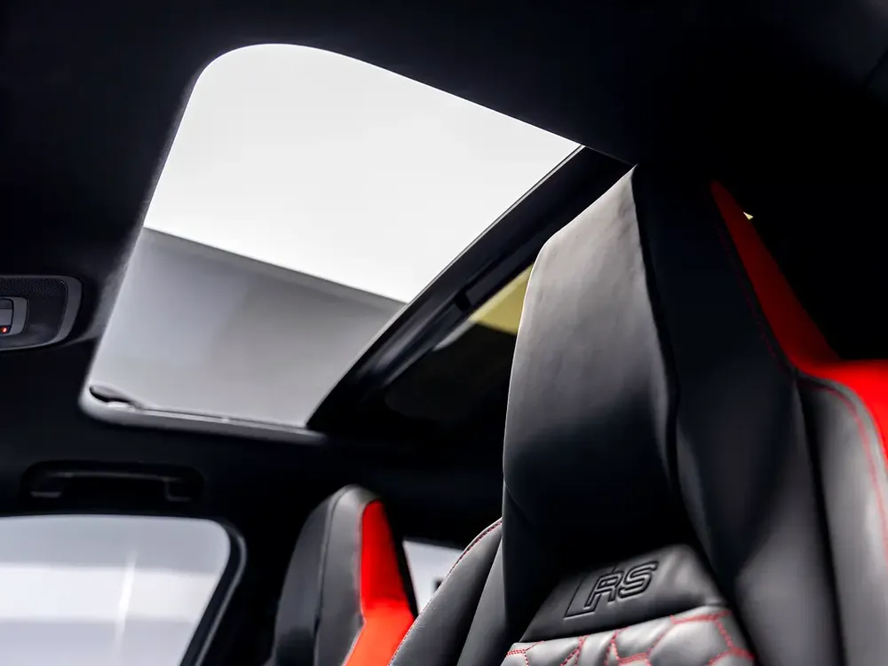 SUMMER STARTS NOW | EXCLUSIVE DEAL BY BLACKLINE, 2028 Audi Warranty + Service Contract, GCC - Image 17