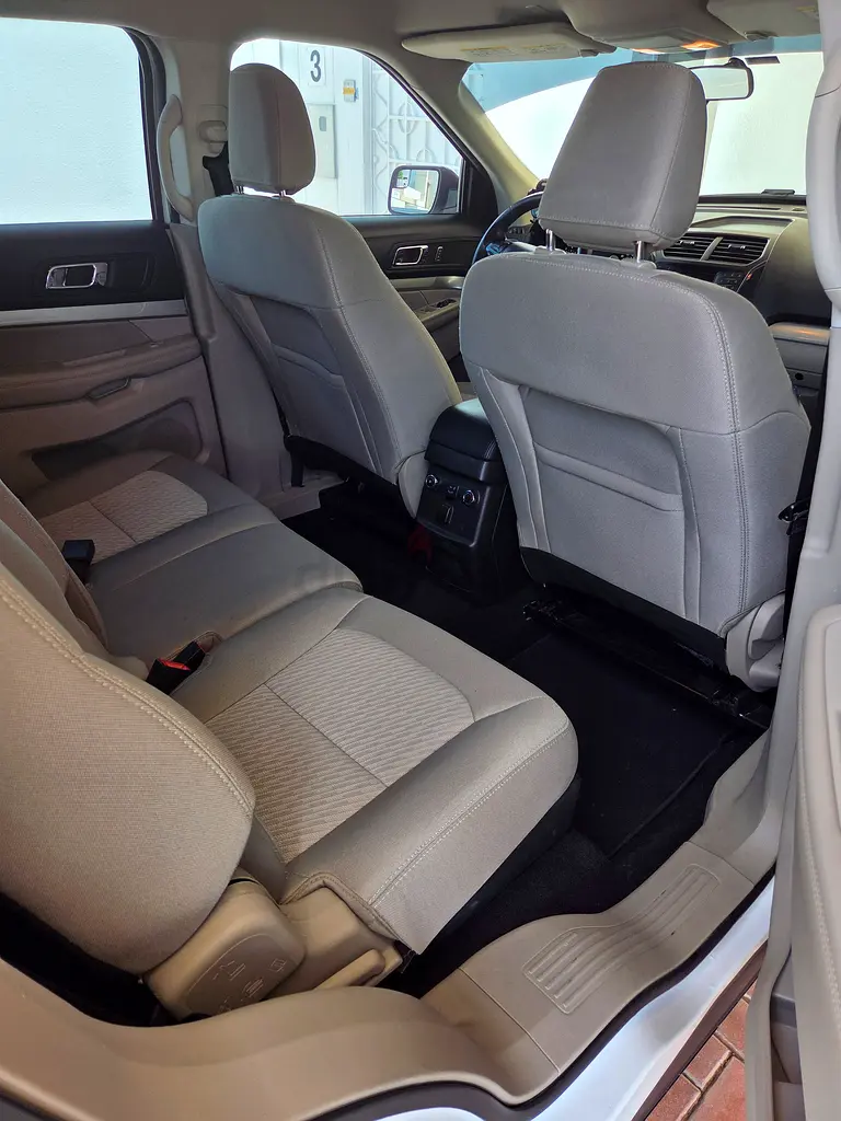 Ford Explorer 2019 Base GCC Specs - Image 18