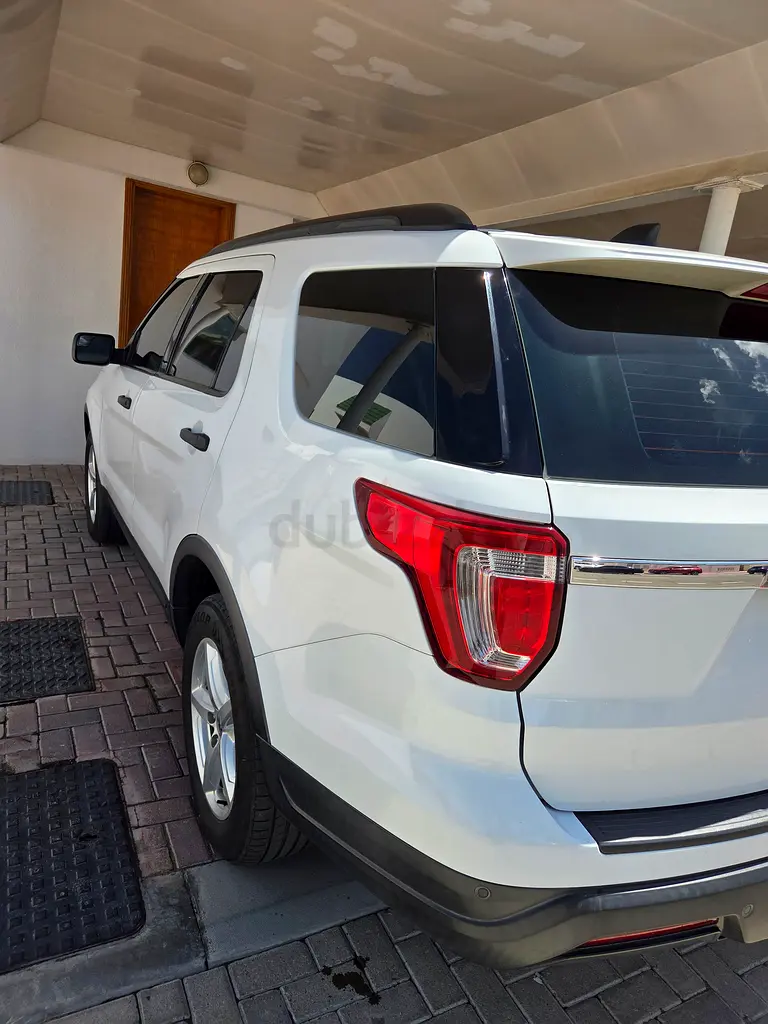 Ford Explorer 2019 Base GCC Specs - Image 5