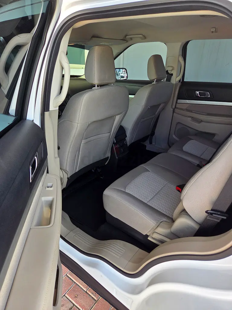 Ford Explorer 2019 Base GCC Specs - Image 7