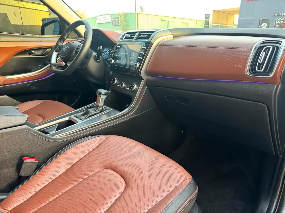 GRAND CRETA | 7 SEATER | 2.0 4 CYLINDER | FREE SERVICE | AGRNCY WARRANTY | ORIGINAL PAINT | 2 KEYS - Image 20