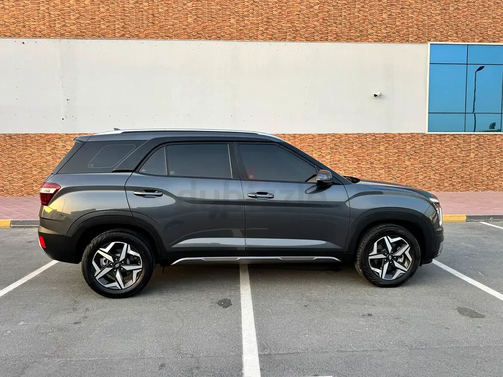 GRAND CRETA | 7 SEATER | 2.0 4 CYLINDER | FREE SERVICE | AGRNCY WARRANTY | ORIGINAL PAINT | 2 KEYS - Image 9