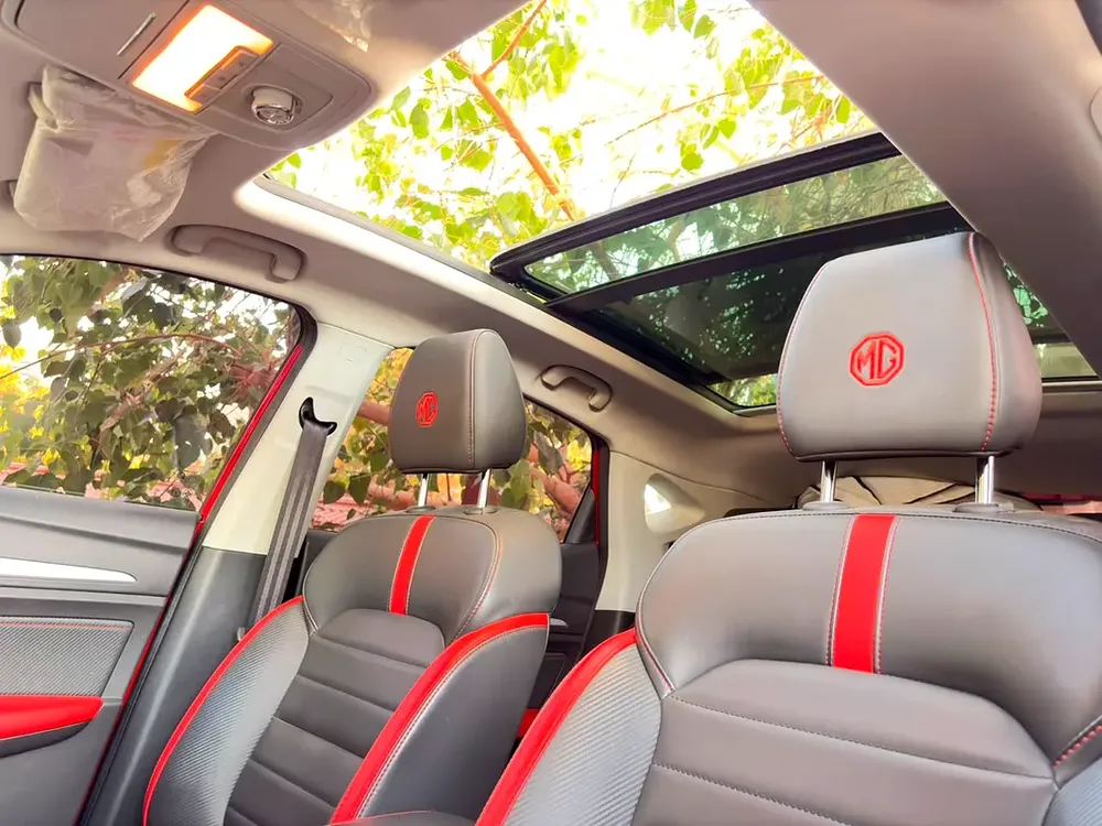 Full Option | GCC Specs | Under Warranty Till 2029 | Original Paint - Image 9