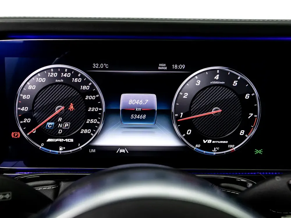 SUMMER STARTS NOW | EXCLUSIVE DEAL BY BLACKLINE, 2023 Mercedes G 63 AMG, GCC - Image 12