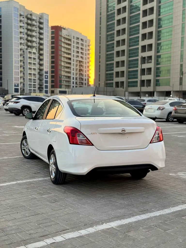 Nissan Sunny 2022 GCC Excellent condition - Image 5