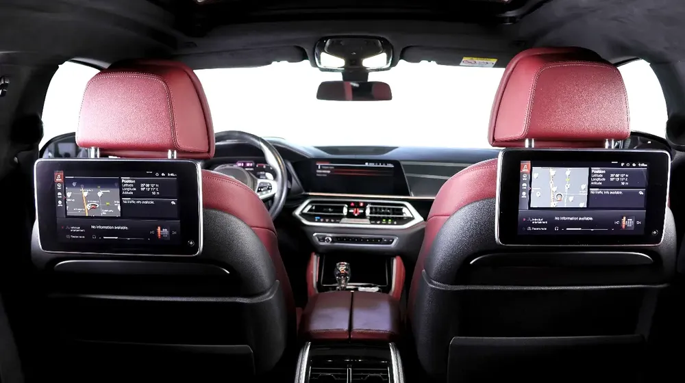 BMW X6 M50i-GCC-High Specifications-AGMC Warranty  Service contract till 09/2026-M Sport Package - Image 12
