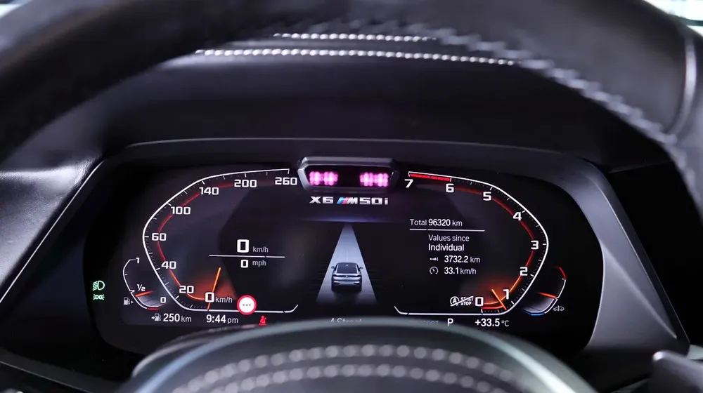 BMW X6 M50i-GCC-High Specifications-AGMC Warranty  Service contract till 09/2026-M Sport Package - Image 13