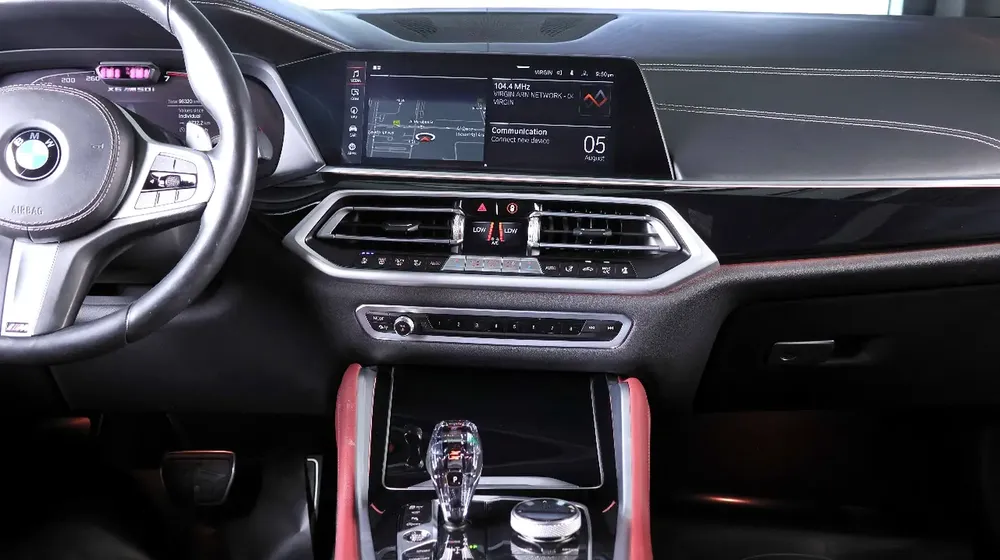 BMW X6 M50i-GCC-High Specifications-AGMC Warranty  Service contract till 09/2026-M Sport Package - Image 17