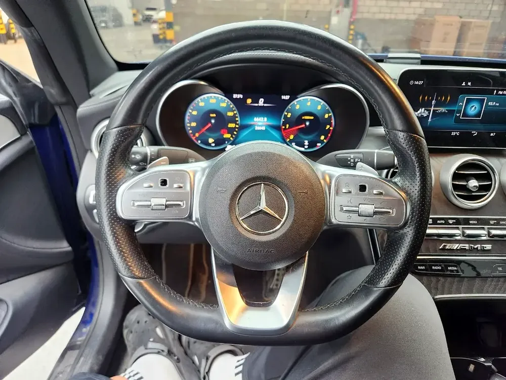 Mercedes-Benz C-Class C200 2022 - Korean Specs - Excellent Condition! - Image 5