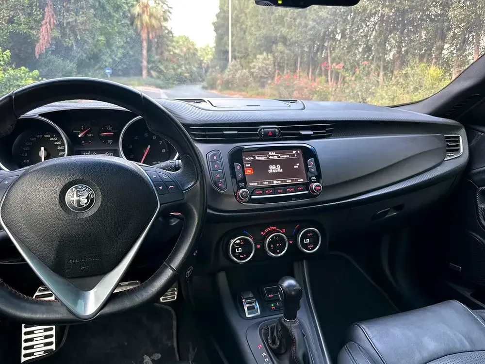 Alfa Romeo Giulietta Veloce 2019 GCC Specs - Image 10