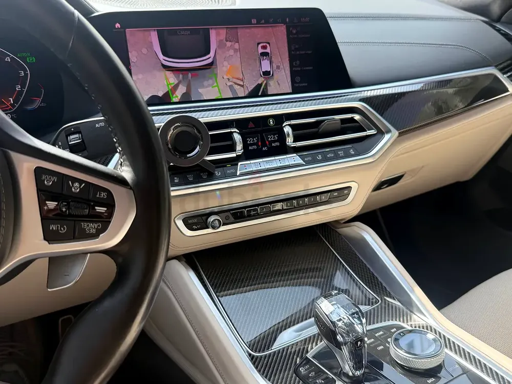 BMW X6 M50i GCC 2020 Clean Title - Image 10