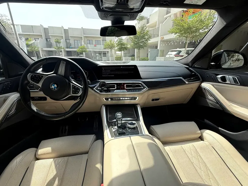 BMW X6 M50i GCC 2020 Clean Title - Image 11