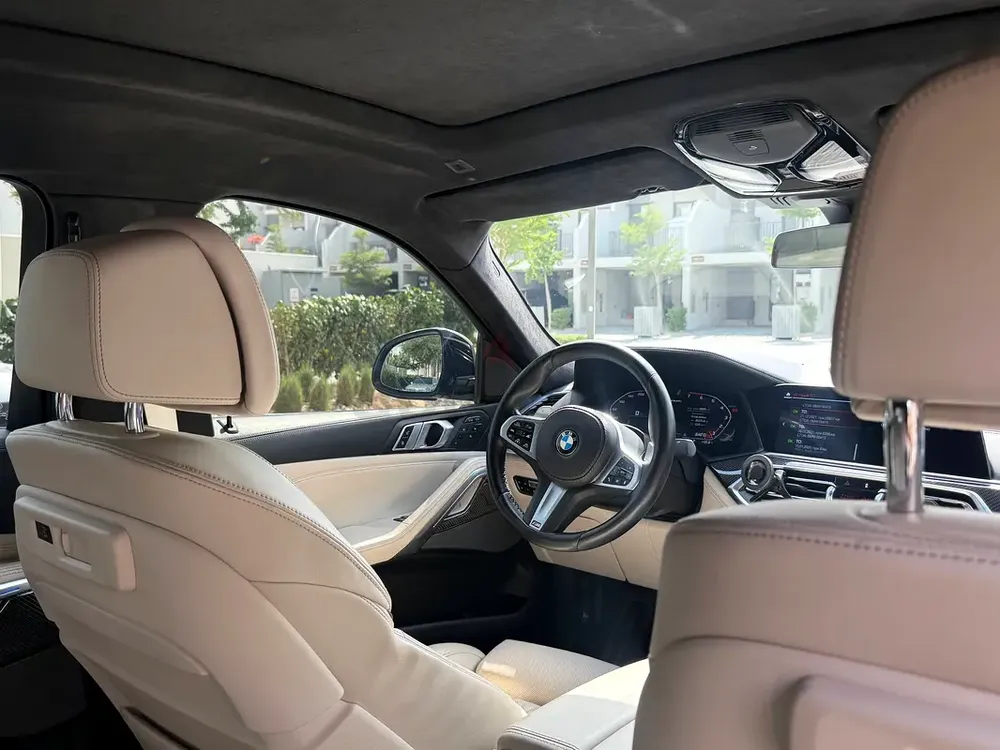 BMW X6 M50i GCC 2020 Clean Title - Image 9