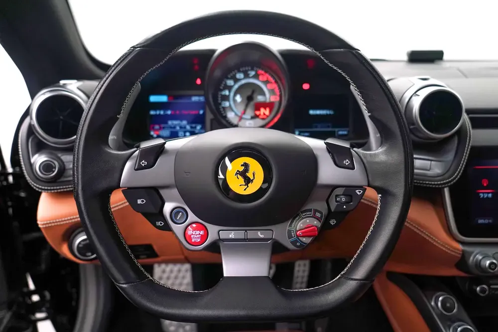 2020 FERRARI GTC 4 LUSSO T / V8 / JBL - Image 8