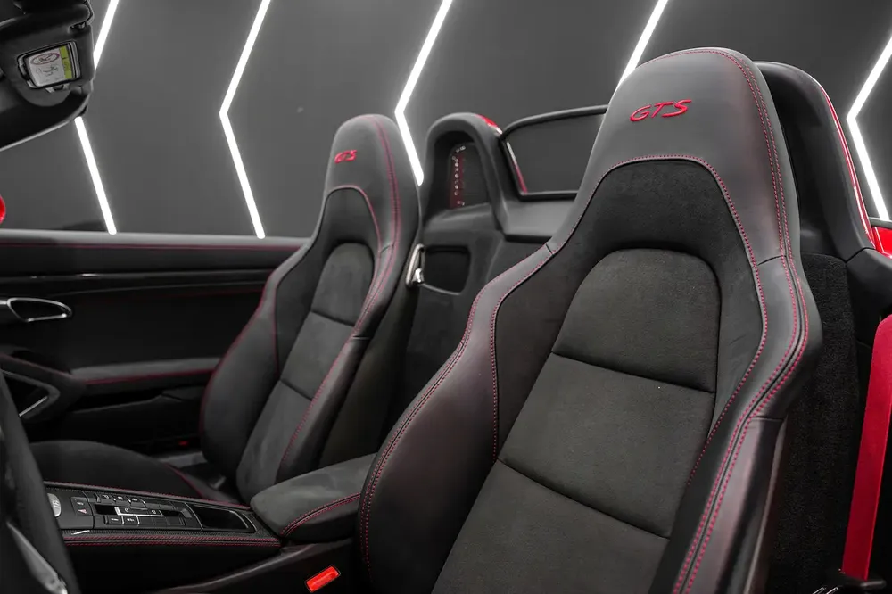 2023 Porsche 718 Boxster GTS 4.0,Sport Chrono Package, Carbon Interior, Very Low KM, Dealer Warranty - Image 6