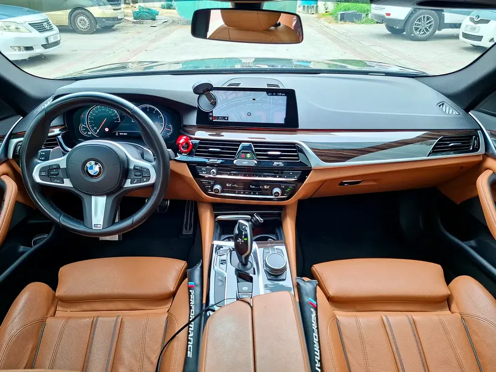 AED 1064/month | 2019 BMW 5-Series 520i | GCC Specs | Ref#438698 - Image 9