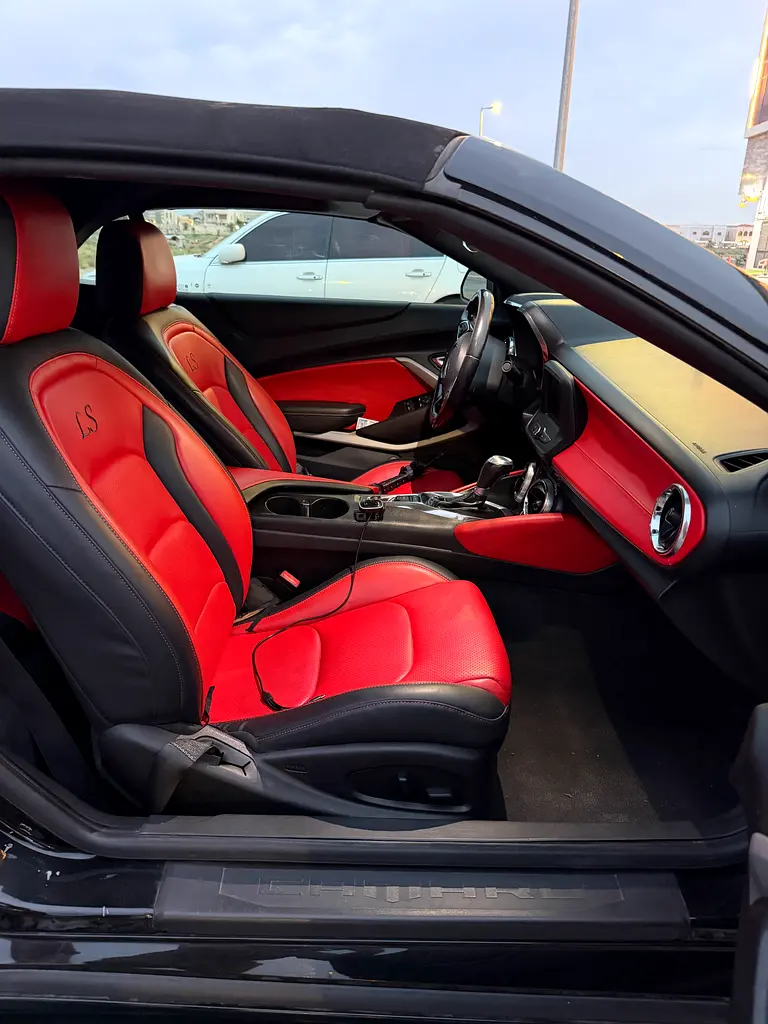 Chevrolet Camaro Convertible 2019 | Clean | Ready to Drive - Image 10