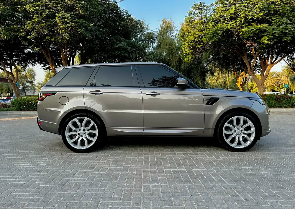 Selling Our Lovely Family Car - Agency Serviced - Original Paint - Like New Condition - 2 Keys - Image 5