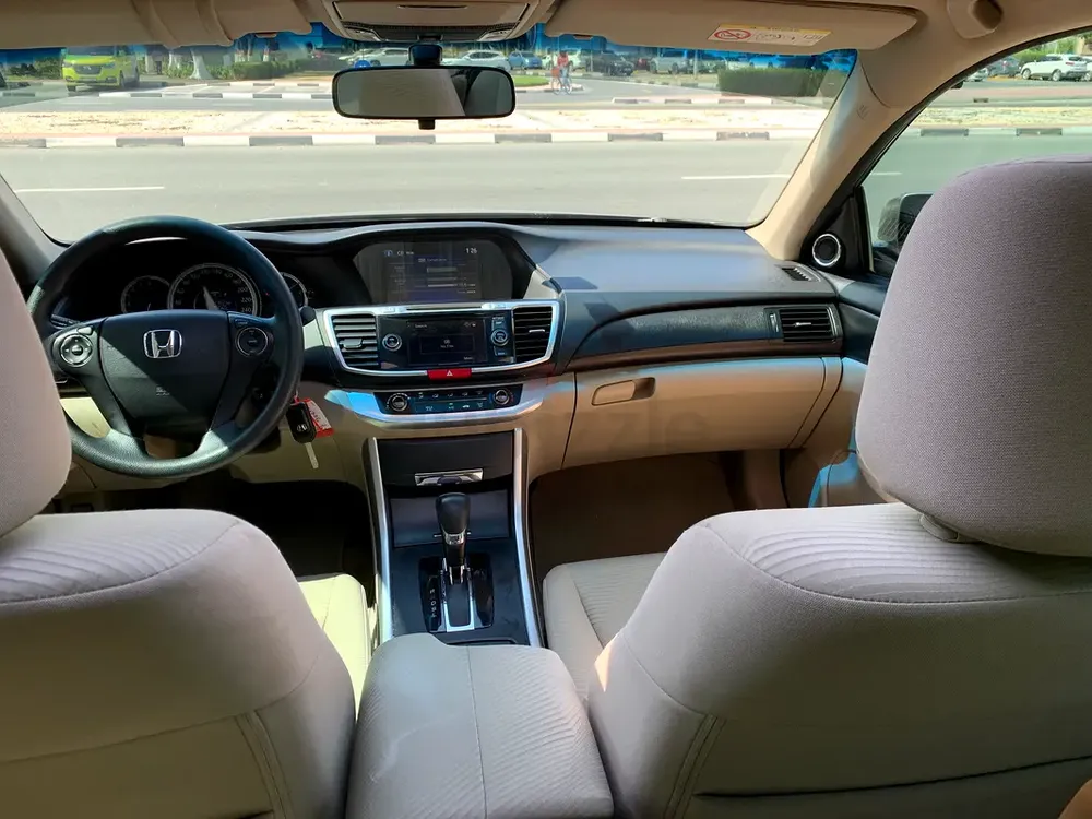 Honda Accord 2016,original paint - Image 17