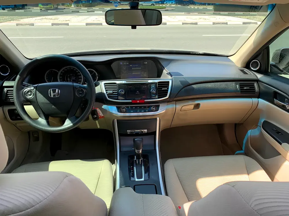 Honda Accord 2016,original paint - Image 18