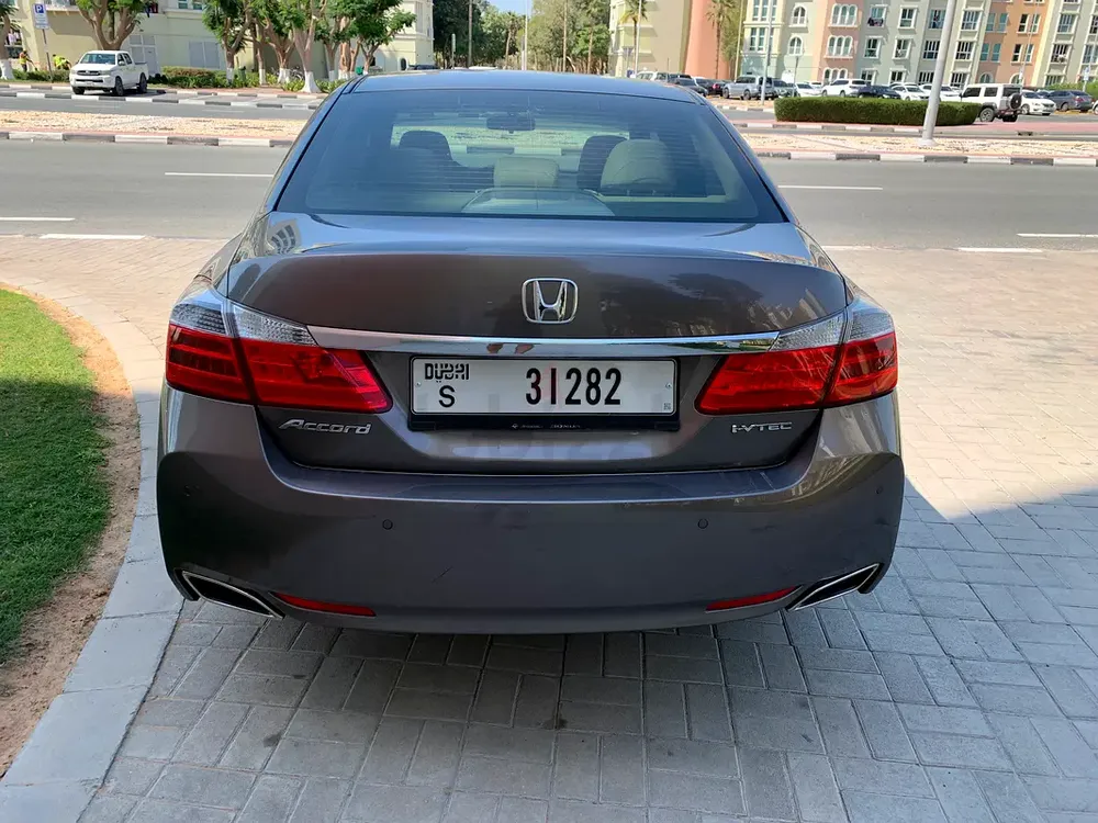 Honda Accord 2016,original paint - Image 5