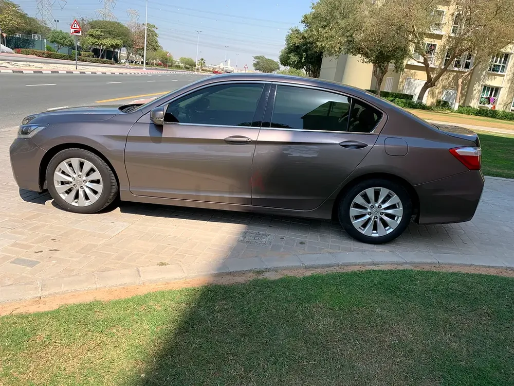 Honda Accord 2016,original paint - Image 7