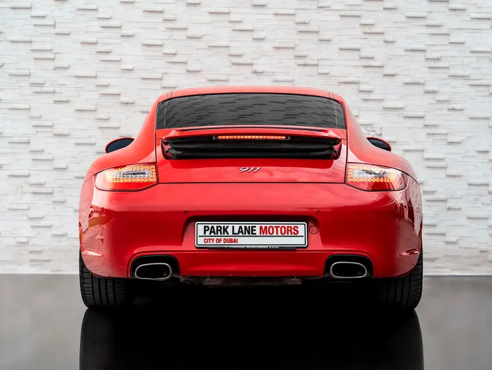 Porsche 911 Carrera – 2011 | Iconic Sports Car - Image 4