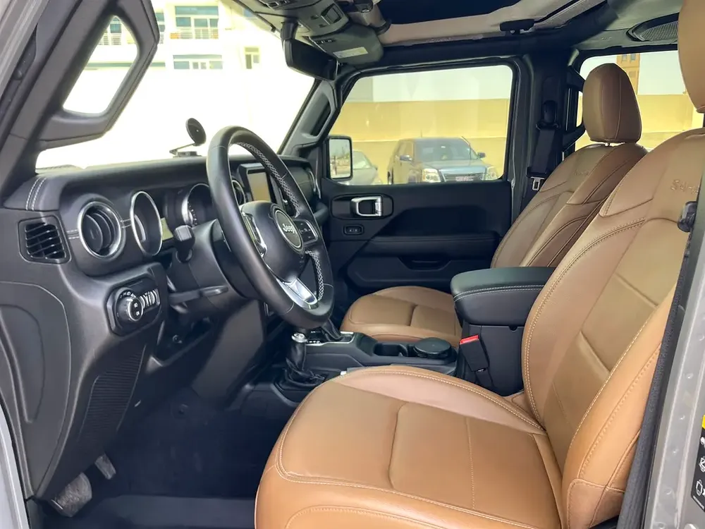 2022 Jeep Wrangler Sahara Plus - Warranty - 17,000 KM - GCC - Excellent Condition! - Image 13