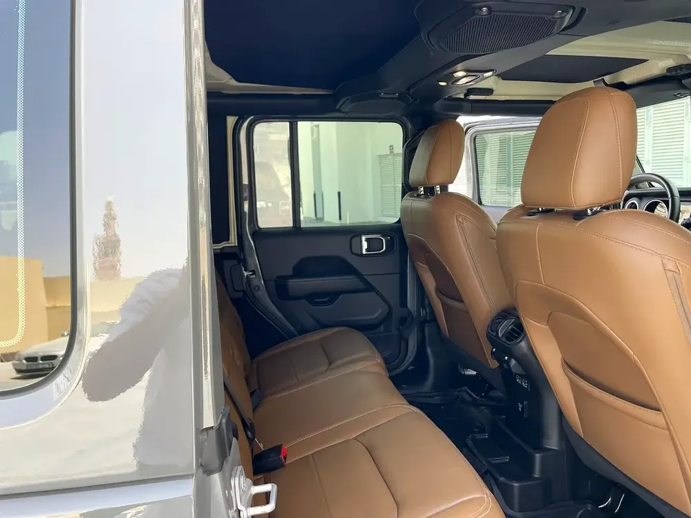 2022 Jeep Wrangler Sahara Plus - Warranty - 17,000 KM - GCC - Excellent Condition! - Image 15