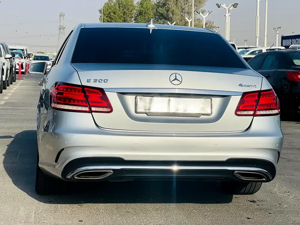 Mercedes-Benz E 300 4matic 2015, Japanese Specs - Image 4
