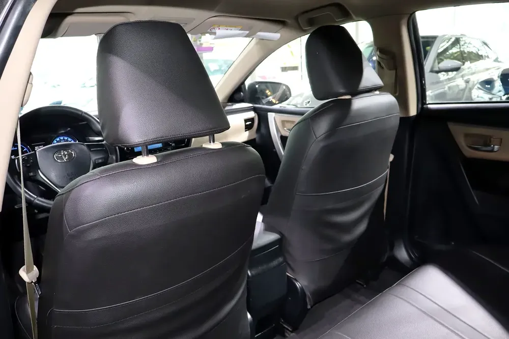 2.0L GCC Specs . Excellent Condition - Image 10