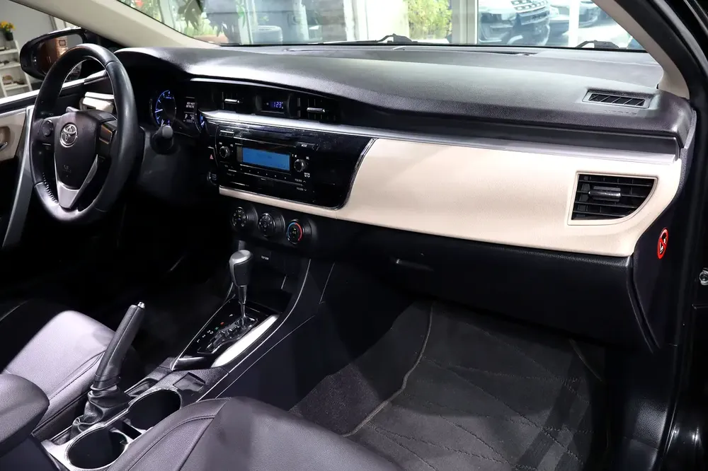 2.0L GCC Specs . Excellent Condition - Image 16