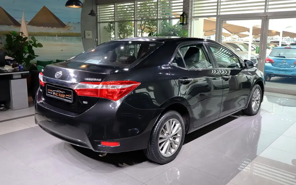 2.0L GCC Specs . Excellent Condition - Image 6