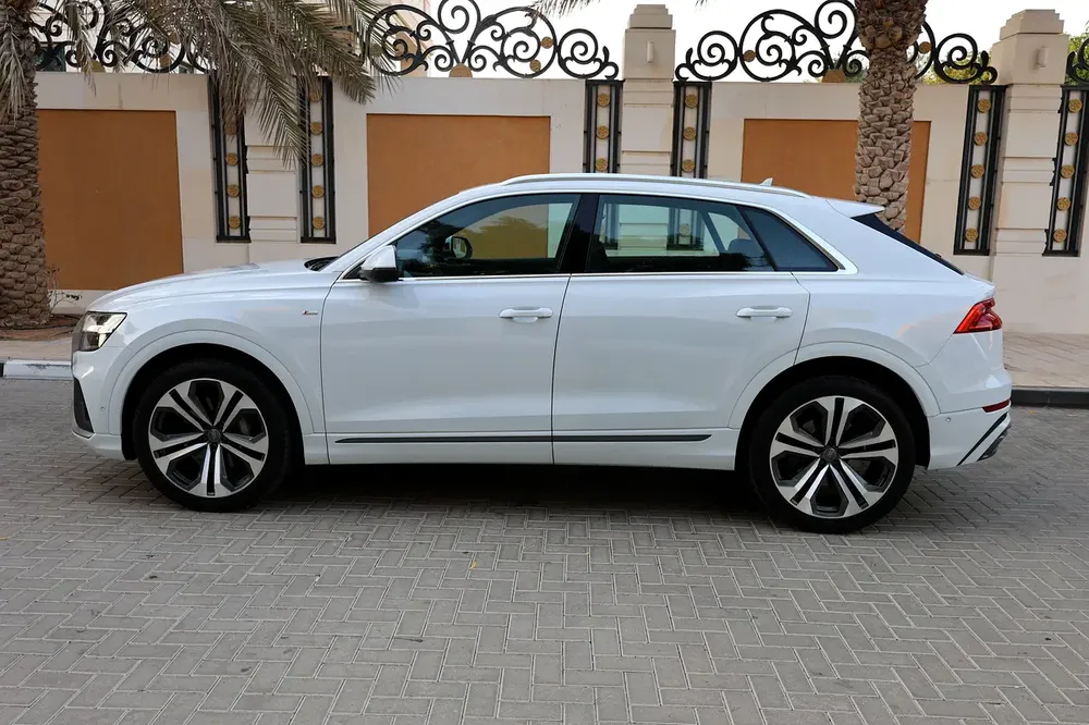 Audi Q8 (55 TFSI Quattro)-2020-72000KM-GCC SPECS - Image 8