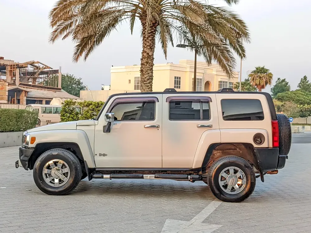 Hummer H3 2006 GCC Premium Condition With Leather seats  Navigation Low Km Perfect Family Suv - Image 15