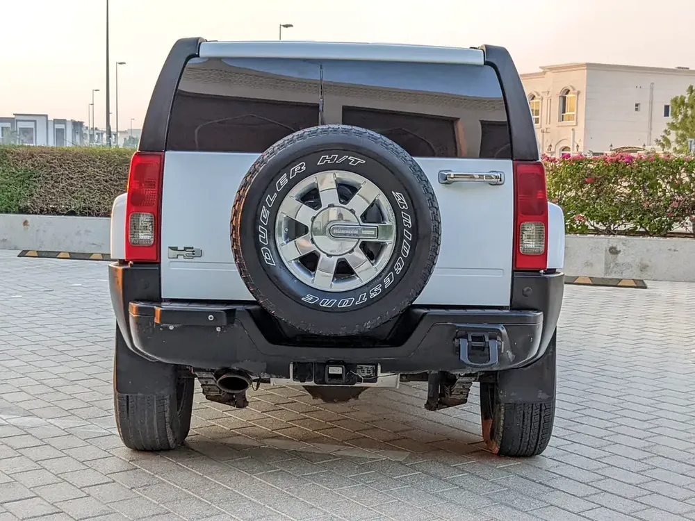 Hummer H3 2006 GCC Premium Condition With Leather seats  Navigation Low Km Perfect Family Suv - Image 16