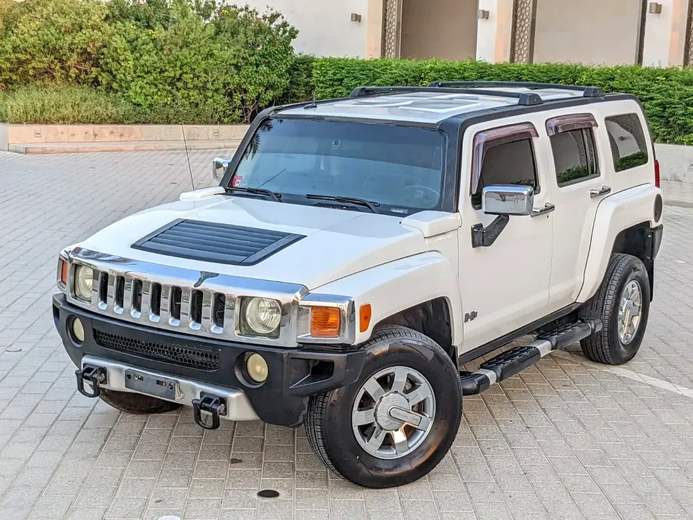 Hummer H3 2006 GCC Premium Condition With Leather seats  Navigation Low Km Perfect Family Suv - Image 5