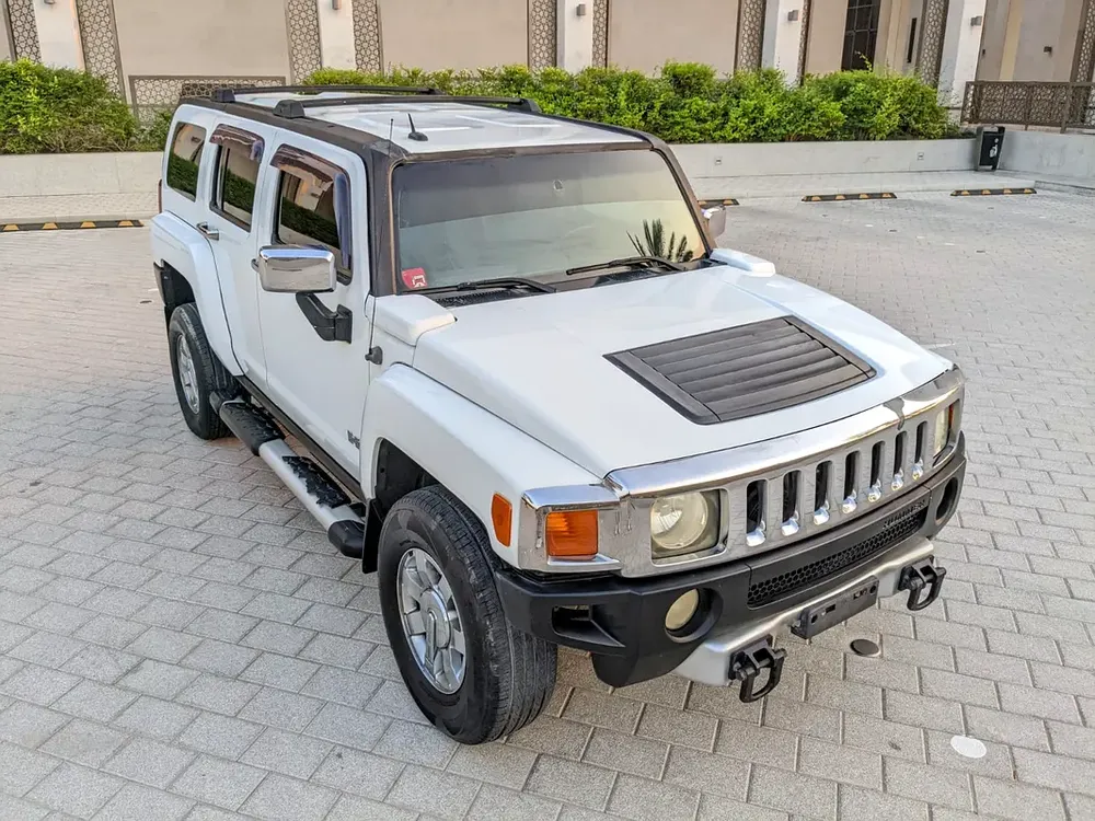 Hummer H3 2006 GCC Premium Condition With Leather seats  Navigation Low Km Perfect Family Suv - Image 6