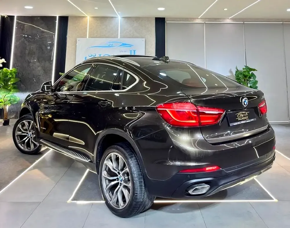 SPECIAL BMW X6 M KIT  || WELL MAINTAINED || RADAR || TOP RANGE  || GCC || LOW MILEAGE - Image 10