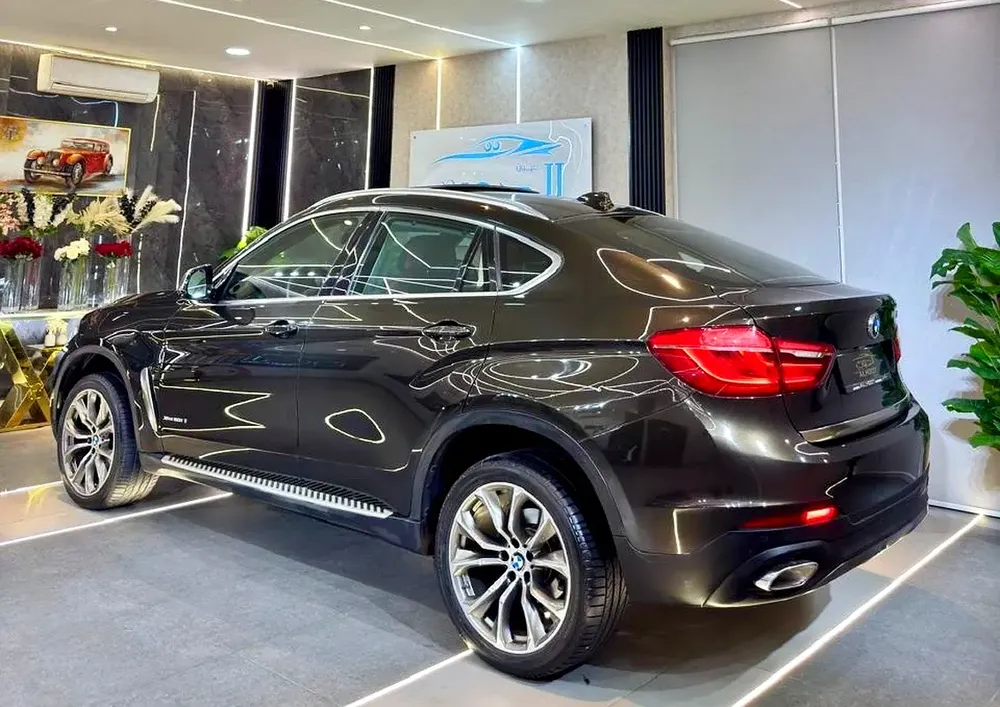 SPECIAL BMW X6 M KIT  || WELL MAINTAINED || RADAR || TOP RANGE  || GCC || LOW MILEAGE - Image 14