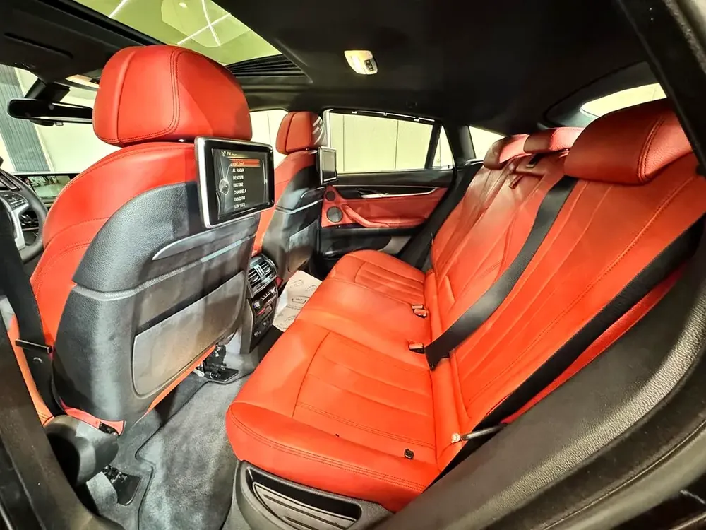 SPECIAL BMW X6 M KIT  || WELL MAINTAINED || RADAR || TOP RANGE  || GCC || LOW MILEAGE - Image 20