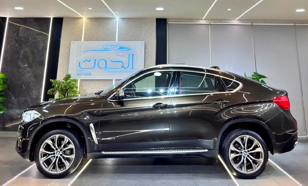 SPECIAL BMW X6 M KIT  || WELL MAINTAINED || RADAR || TOP RANGE  || GCC || LOW MILEAGE - Image 6
