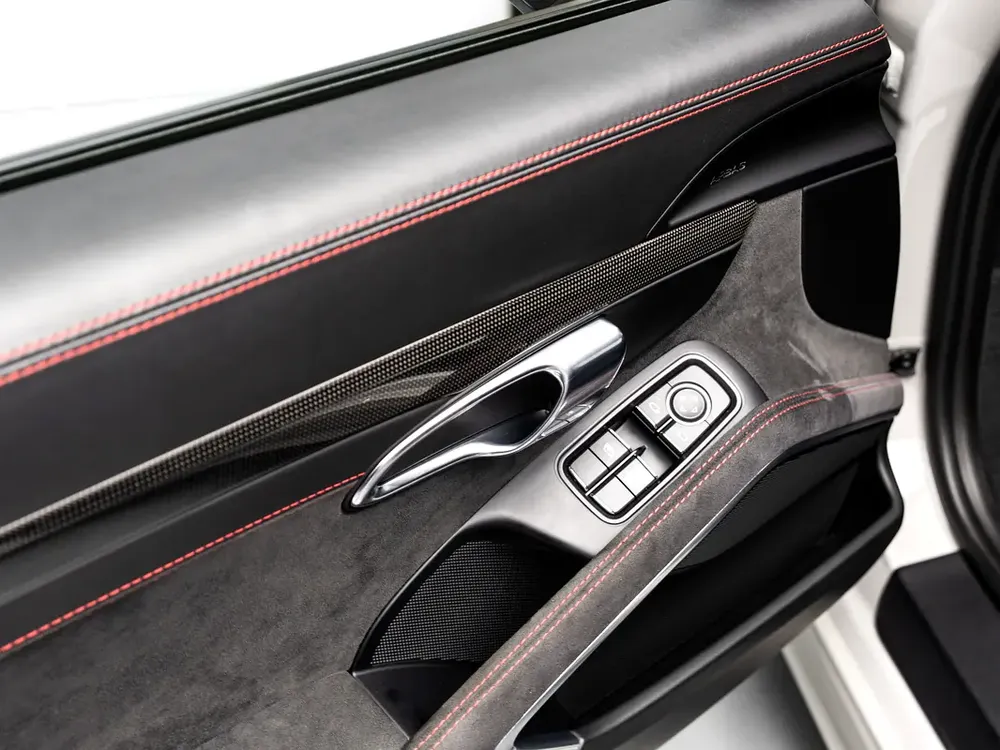 SUMMER STARTS NOW | EXCLUSIVE DEAL BY BLACKLINE September 2027 Porsche Warranty, Low KMs, GCC - Image 19