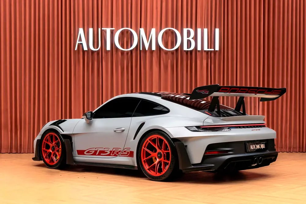 2025 Porsche 911 GT3 RS WEISSACH PACKAGE | GCC Specs | Brand New | WARRANTY TILL 2027 - Image 4