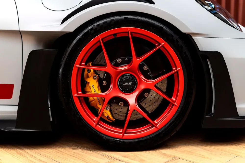 2025 Porsche 911 GT3 RS WEISSACH PACKAGE | GCC Specs | Brand New | WARRANTY TILL 2027 - Image 6