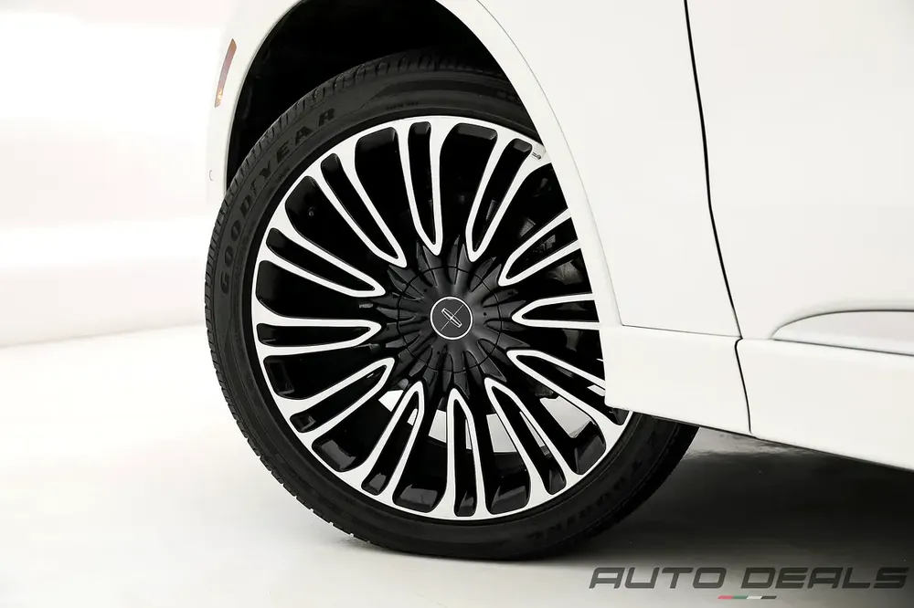 2023 Lincoln Aviator | GCC Specs | Under Warranty | Low Mileage | Excellent Condition | 3.0L V6 - Image 11
