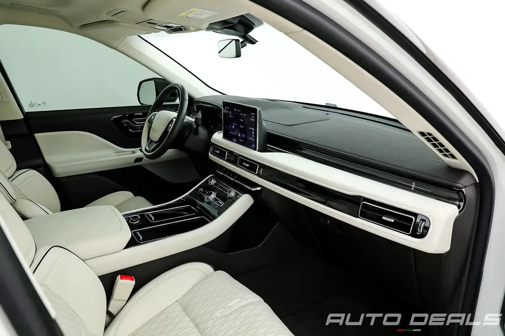 2023 Lincoln Aviator | GCC Specs | Under Warranty | Low Mileage | Excellent Condition | 3.0L V6 - Image 14
