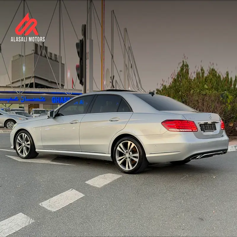 Mercedes Benz E-300 2014 V6 3.5cc Imported from Korea Gcc  specifications - Image 4