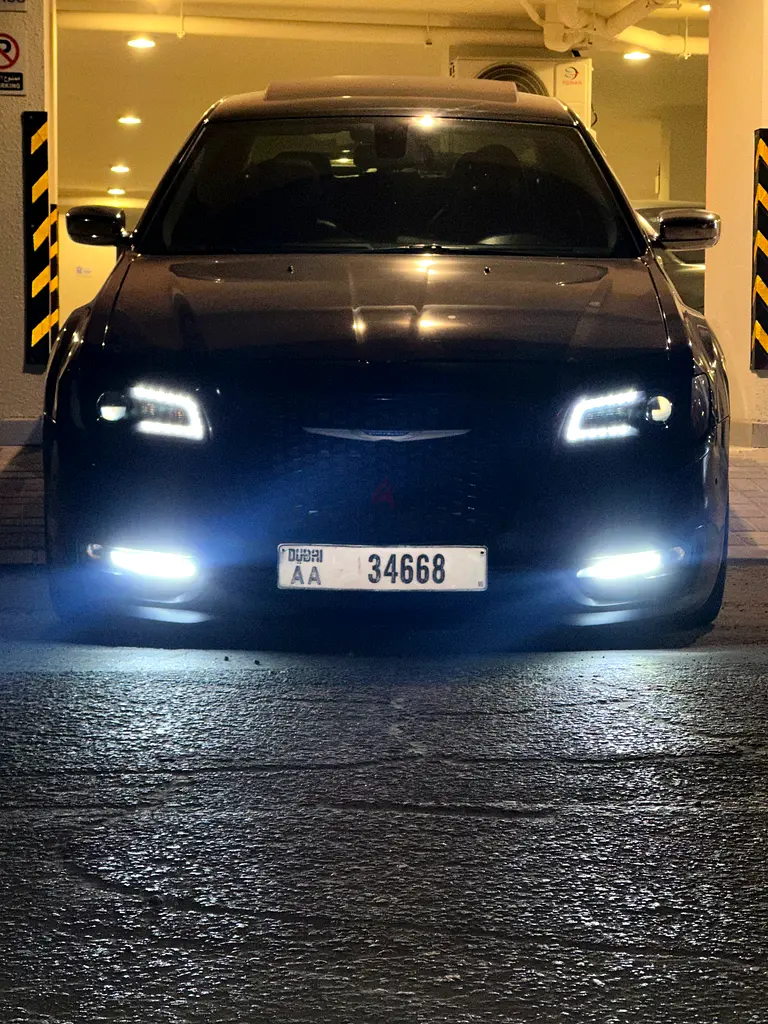 كرايسلر 2019 Crysler c300 - Image 6